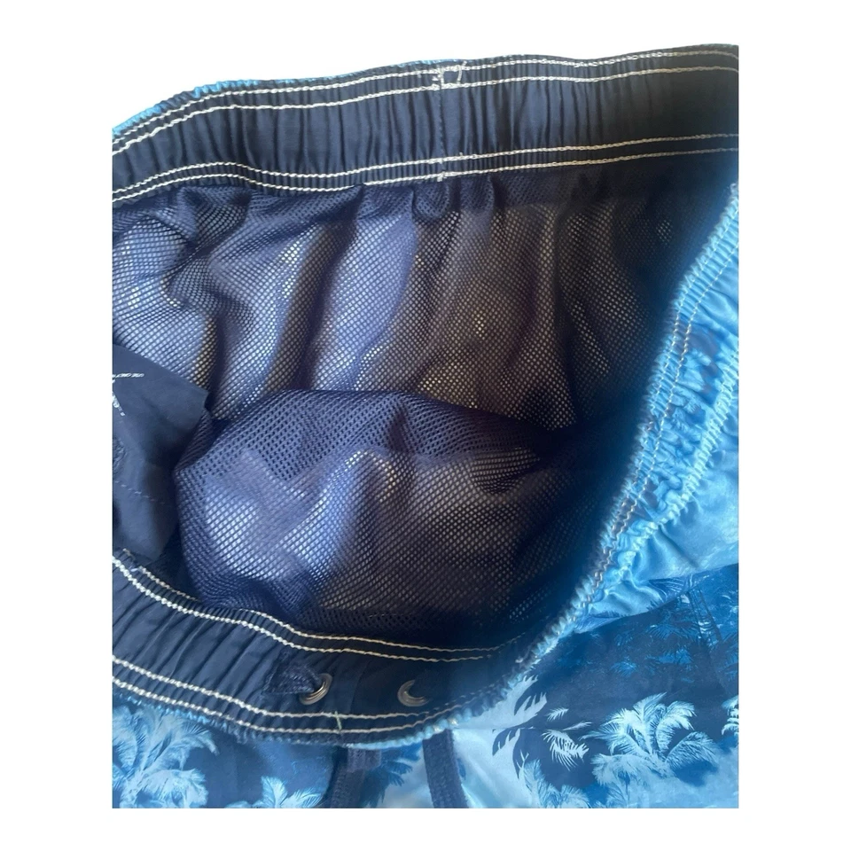 Мужские плавки Croft and Barrow размер XL синий и белый цветочный внутренний карман - Изображение 3 из 4