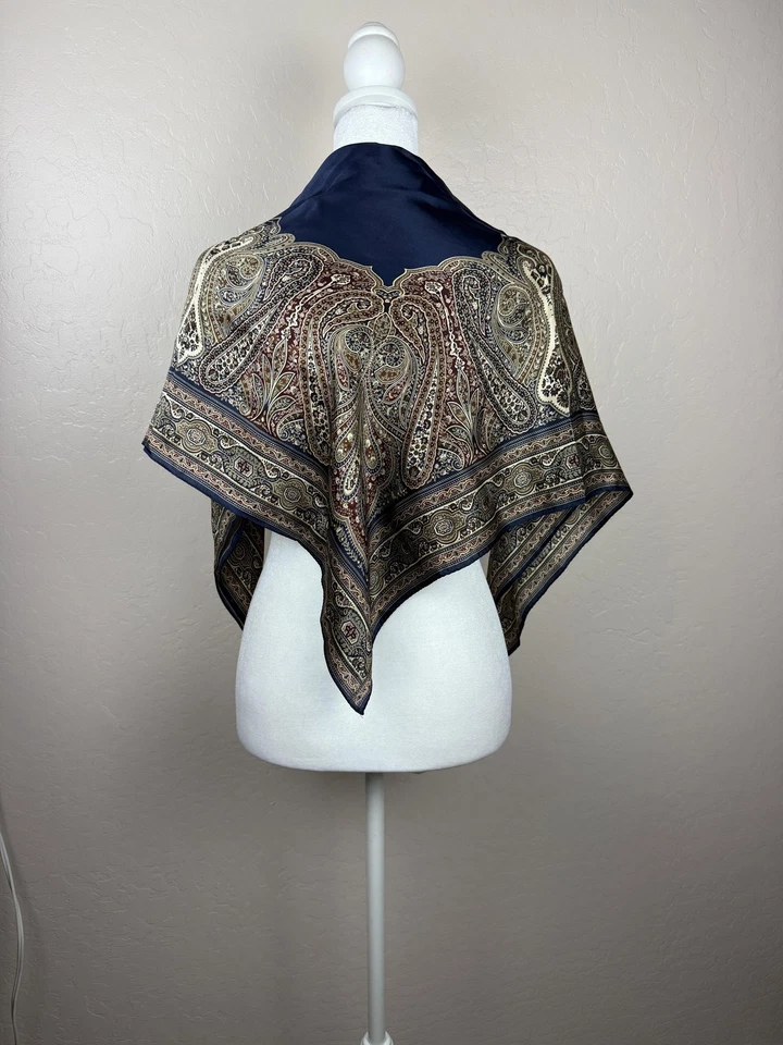 Cachecol de seda eco azul marinho dourado paisley quadrado feito no Japão envoltório estilo vintage boho - Imagem 2 de 4