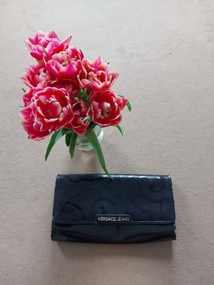 Versace Handtasche Schwarz Blau Lack Clutch