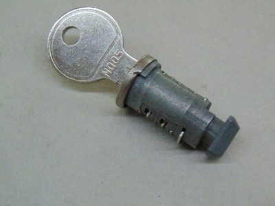 Thule Key and Lock N 005 for Roof Rack Roof Boxes and Rear Rack N005R