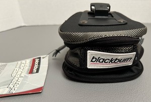 BLACKBURN BICYCLING WEDGE - UNUSED. MEDIUM, EXPANDABLE WITH CLIP