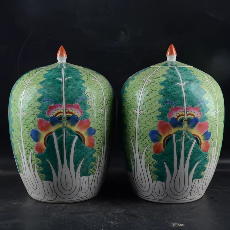 A pair Chinese Qing Tongzhi Famille Rose Porcelain Cabbage Pattern Pot 13.0 inch
