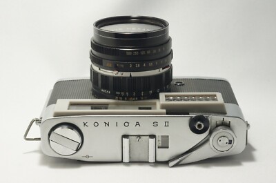 KONICA ⅢA　48mm F/2レンズ レンジファインダーフィルムカメラ 生きてるファインダー！？超ゴージャスな1台を。 KONICAⅢA