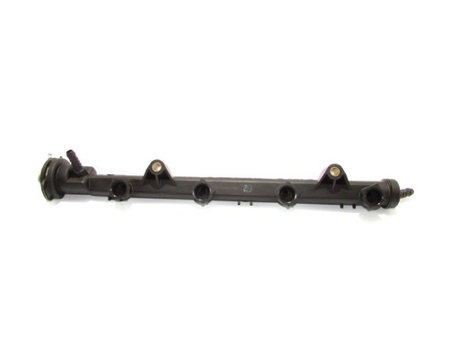 VW GOLF IV POLO MK4 1.4 1.0 8V FUEL INJECTION RAIL 030 133 319L PETROL