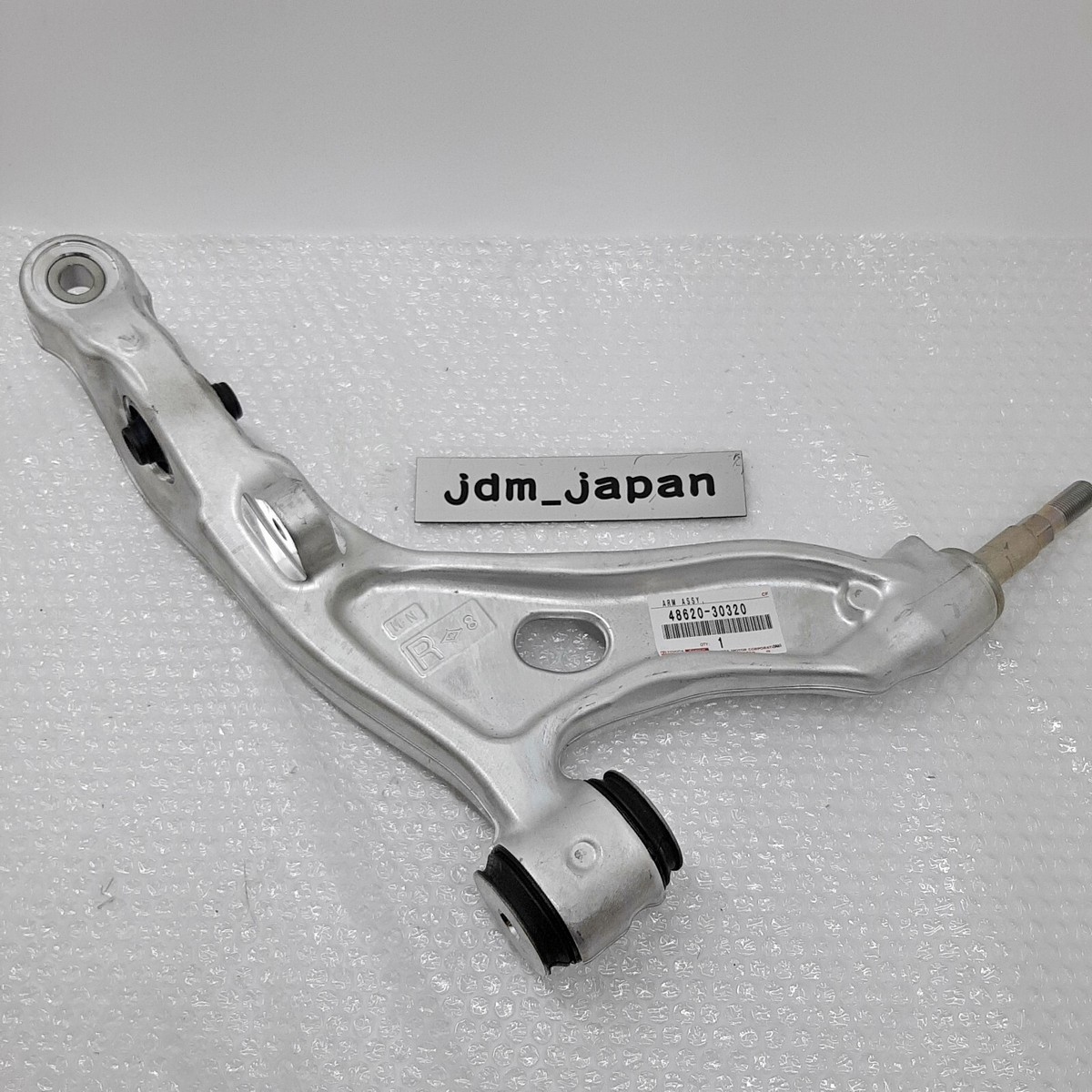 Lexus OEM Front Suspension Lower Arm Assembly RH 48620-30320 for