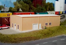 Pikestuff 0004 HO Scale Prefab Warehouse Kit