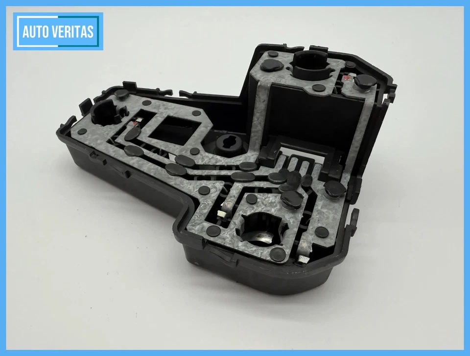 Original Ford Galaxy (WGR) lamp carrier rear light left 7M5945257 / 962603 - Image 4 of 4