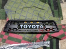 Upgrade Front Grille For 1996 1997 1998 1999 2000 4Runner Grill W/3 LED Lights