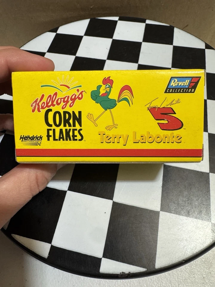 Terry Labonte #5 Kellogg’s 1998 1:64 Diecast ¡Capucha y estuche de apertura! Foto 3 de 4