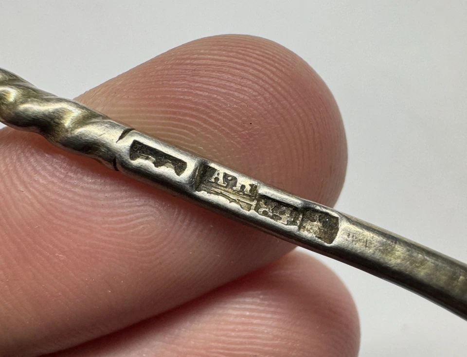 Horquilla Imperial Rusa Plata 84 Sello VA AK Antiguo Caviar Twist 11.3g Rara Foto 2 de 4