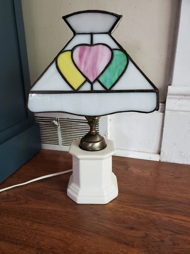 Vintage Tiffany Style Stained Glass Table Accent Lamp 15" Tall Hearts