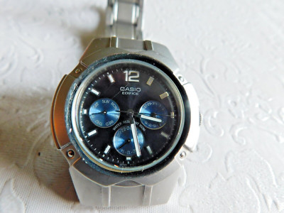 CASIO EDIFICE MEN'S WATCH EF-303 BLUE BLACK DIAL - WORKS GREAT !