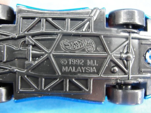 Hot Wheels Chuck E. Cheese's Blue '92 Camaro Racer - Picture 6 of 6