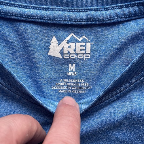 REI Co-Op Tech T Shirt Mens M Short Sleeve Light Blue Hiking Jogging Running - Picture 3 of 7