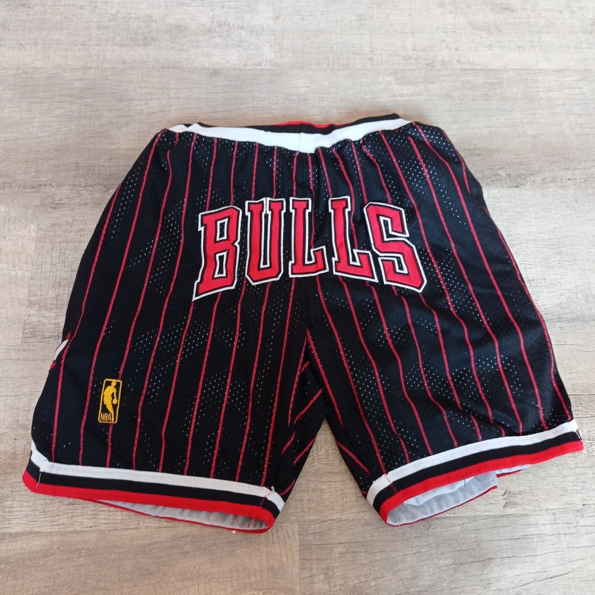 JUST DON 1997-98 CHICAGO BULLS パンツ L 黒/赤 Chicago Bulls Just Don Shorts M Men Black 1997 98 Champions
