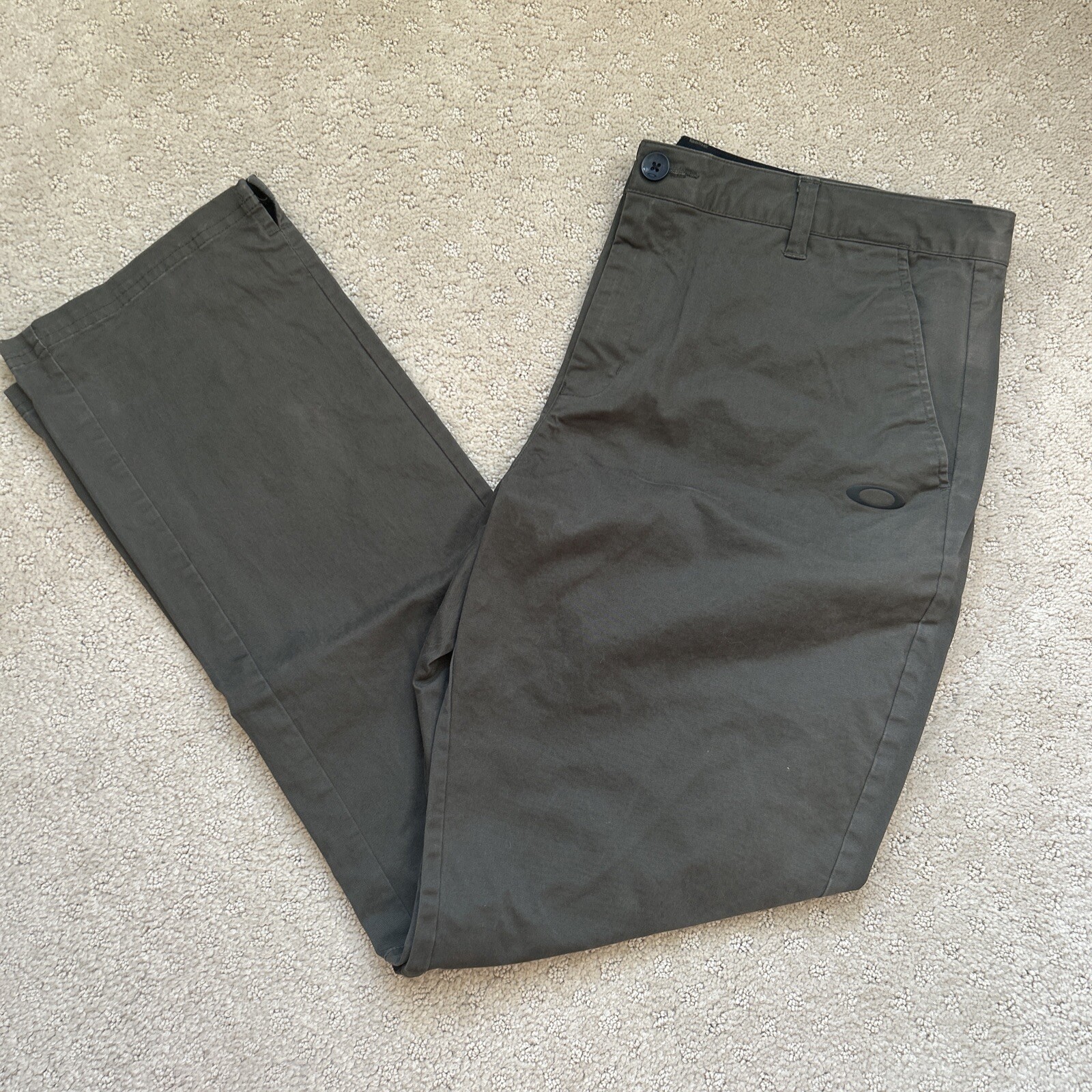 Oakley Men's Golf Pants Flat Front Pockets Chino Olive Green