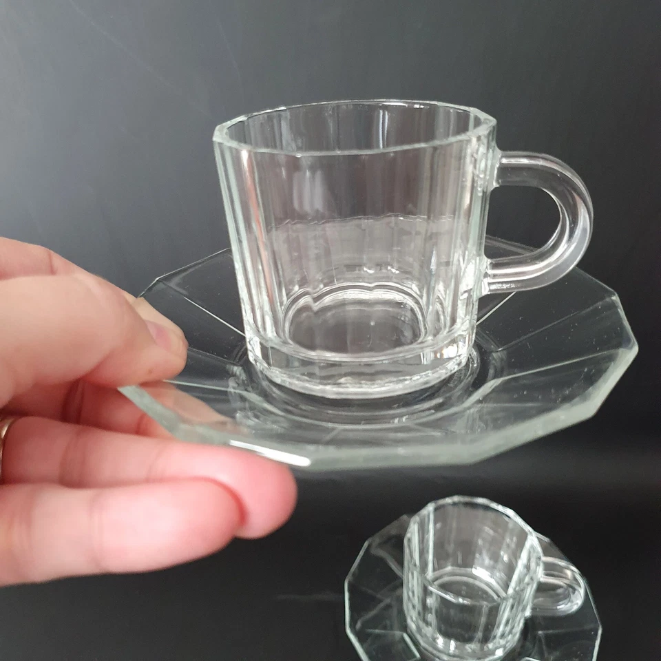 2 juegos de platillos y demitasse de café espresso MCM Bormioli Vitrosax Italia vidrio facetado Foto 2 de 4