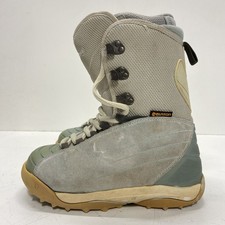 Burton Women's Snowboarding Boots Size 7.5