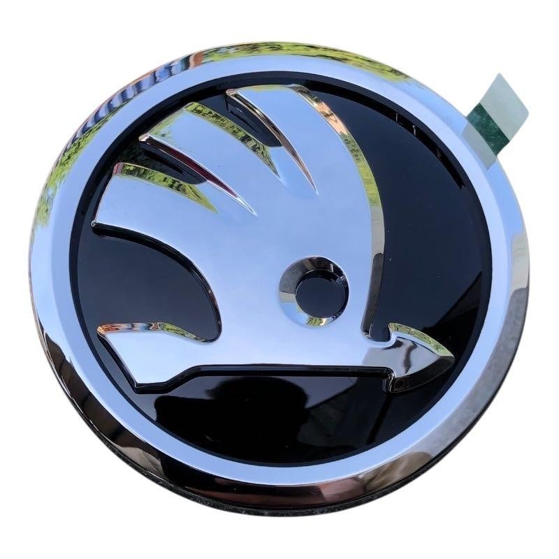 Logo emblème de capot avant pour Skoda Fabia 3 noir chrome original