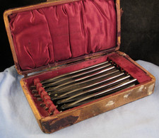 ANTIQUE B&S BONTGEN & SABIN 7 DAY SET SHAVING BARBERS STRAIGHT CUT THROAT RAZOR