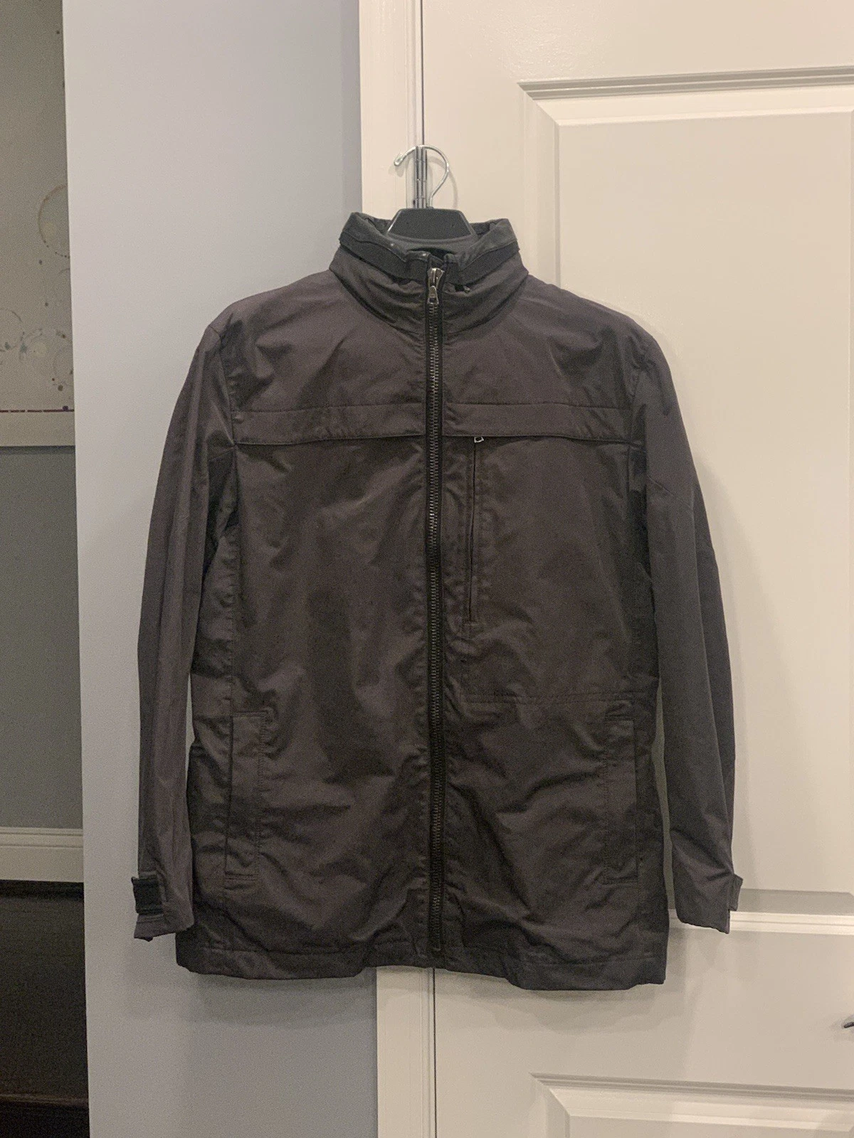 Men’s Medium ELIE TAHARI Car Coat Waterproof 44“ Gray.