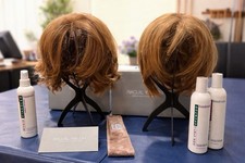 Raquel Welch 2 Wavy Bob WigLight Brown/Blonde