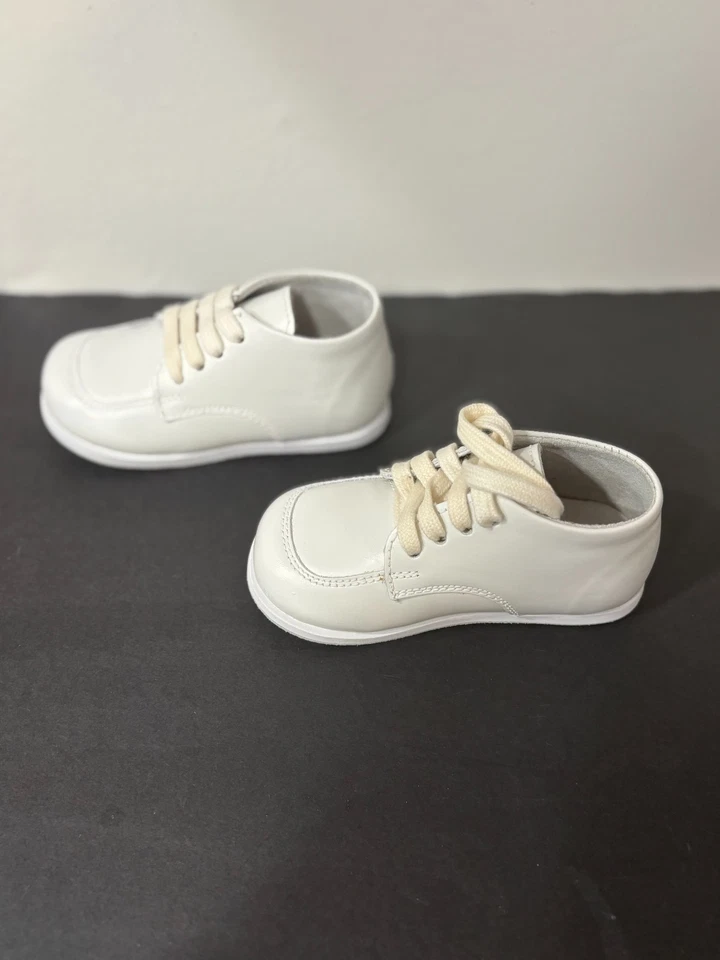 Zapatos para caminar Josmo Baby unisex todo cuero talla 4 1/2 - blancos nuevos sin caja Foto 2 de 4