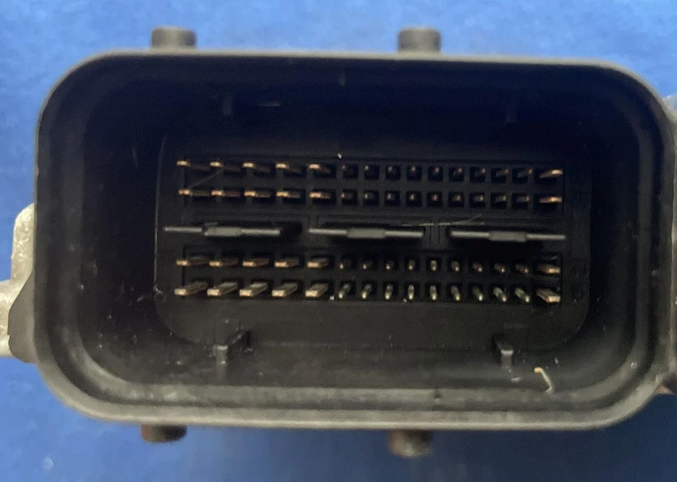 VW PASSAT 2.0 IMMO OFF/ PLUG&PLAY 0281013440 - 03G906021NK/ita - 2 giorni - Immagine 3 di 4