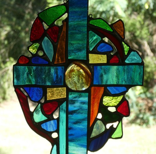 SISTERS CELTIC KNOT Authentic Ocean Blue Green Handmade Stained Glass SUNCATCHER - Picture 20 of 24