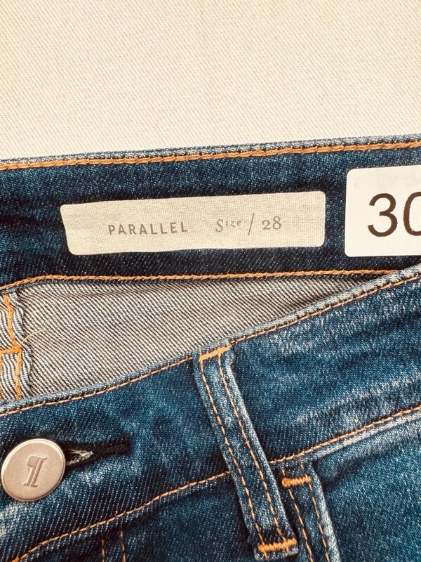 Rag & Bone Women's 28x33 Dark Blue Distressed Raw Hem Cropped Denim Jeans 2998 - Image 4 of 4