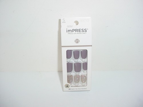 KISS imPress Press-On Manicure No Glue Short 30 Nails 83772 Flawless