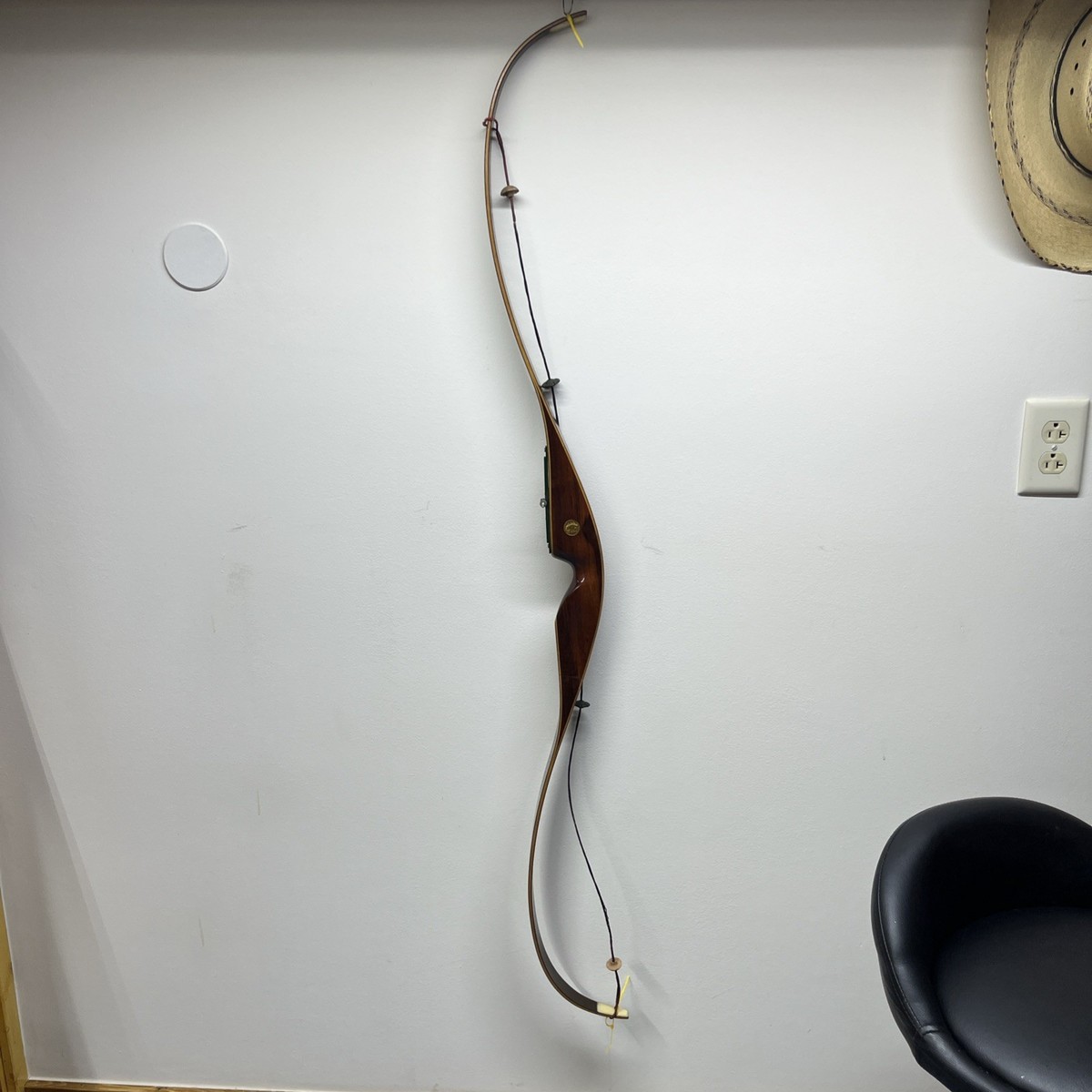 Vintage 1968Bear Glass Powered Grizzly recurve bow 1967 56