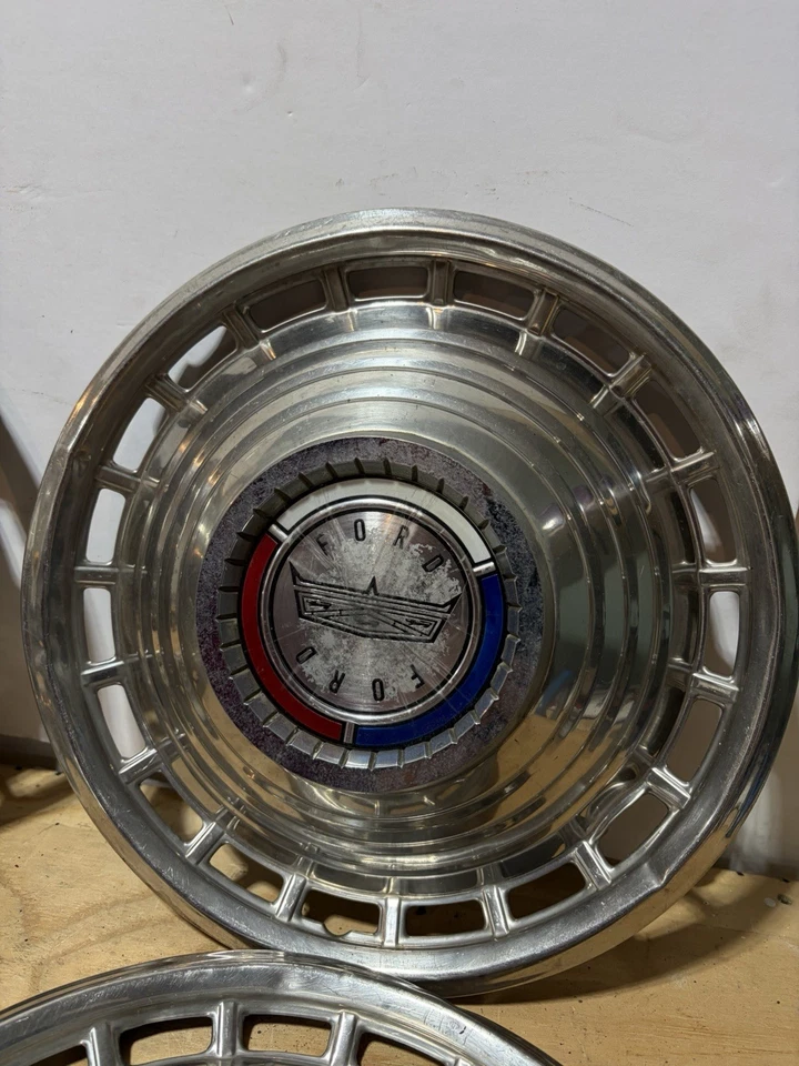 (4) 1963 FORD GALAXIE 500 HUBCAP VINTAGE 14” INCH WHEEL COVERS Foto 4 de 4