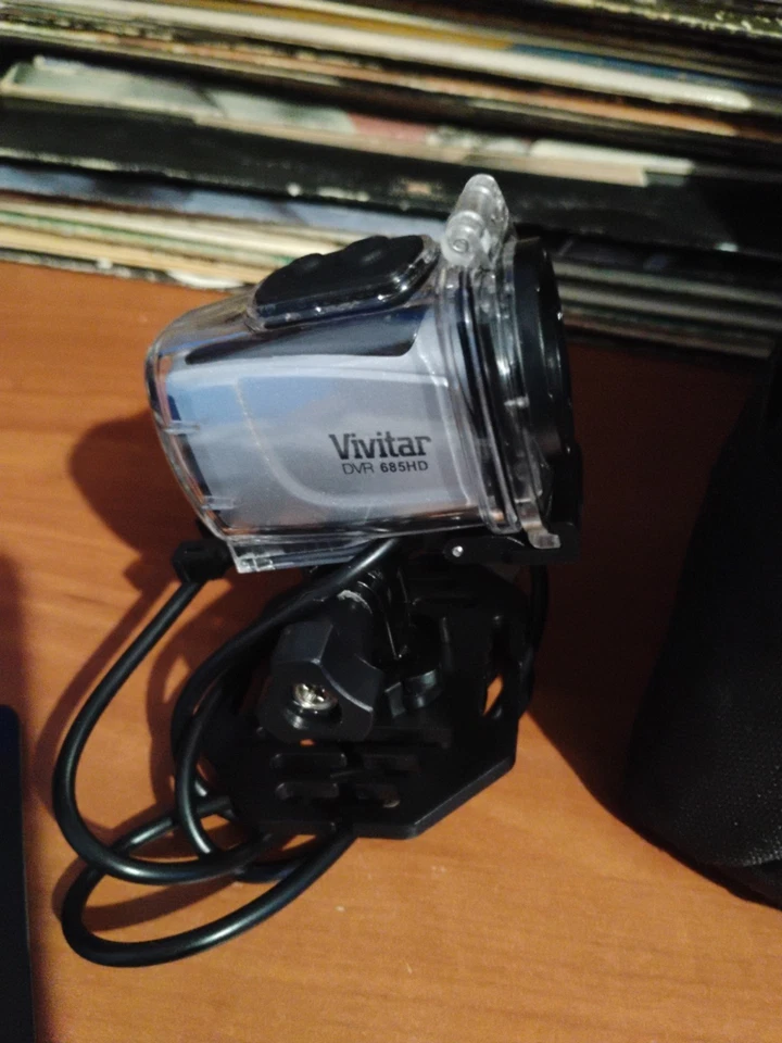 Vivitar DVR 685HD Camcorder NEW never Used Comes With Memory Card/Bag - Image 2 of 4