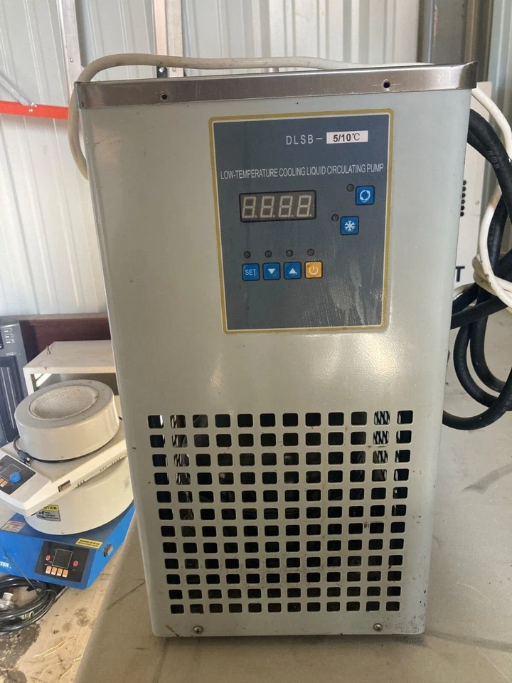  Bomba circuladora de líquido de refrigeración a baja temperatura Foto 2 de 4