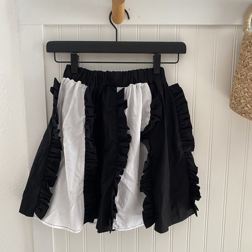Loud Apparel London Girls Black & White Merry Ruffle Tiered Skirt Size 8 Years - Picture 5 of 5