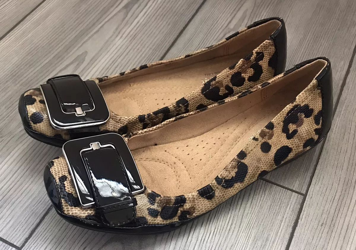 Naturalizer leopard best sale flats