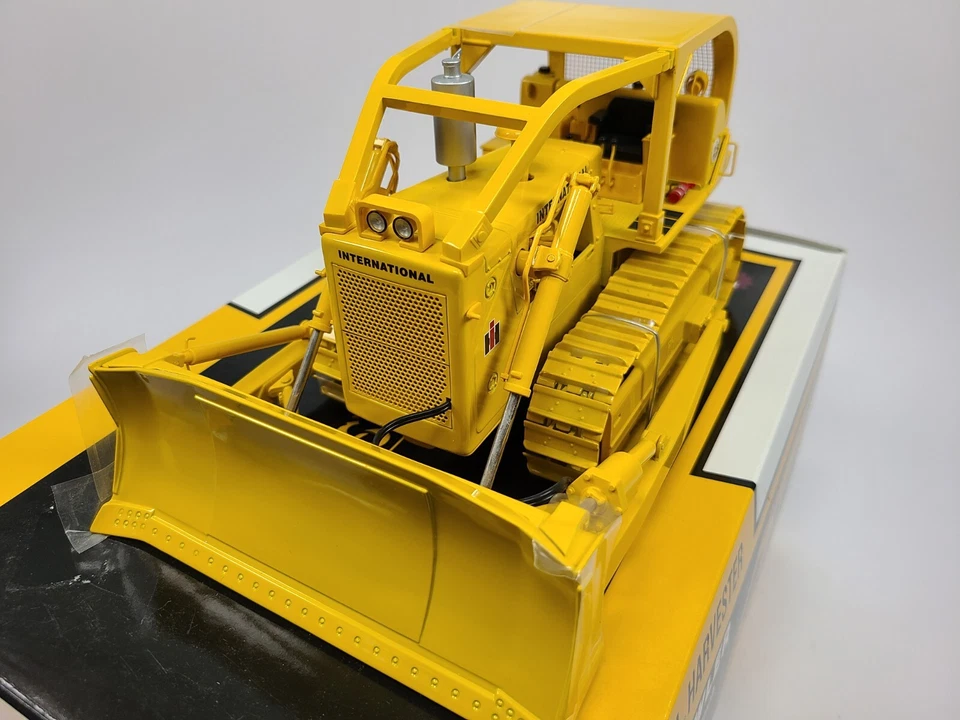 International IH TD-25 бульдозер Sweep ROPS лебедка первая передача масштаб 1:25 #70-0186 новый - Изображение 3 из 4