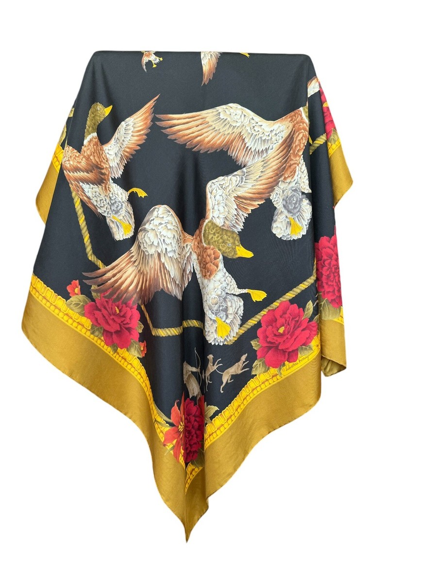 スカーフ FERRAGAMO SCARF (320795770201 NYLUNMAS) Rare Vintage Salvatore Ferragamo 100% silk scarf black brown