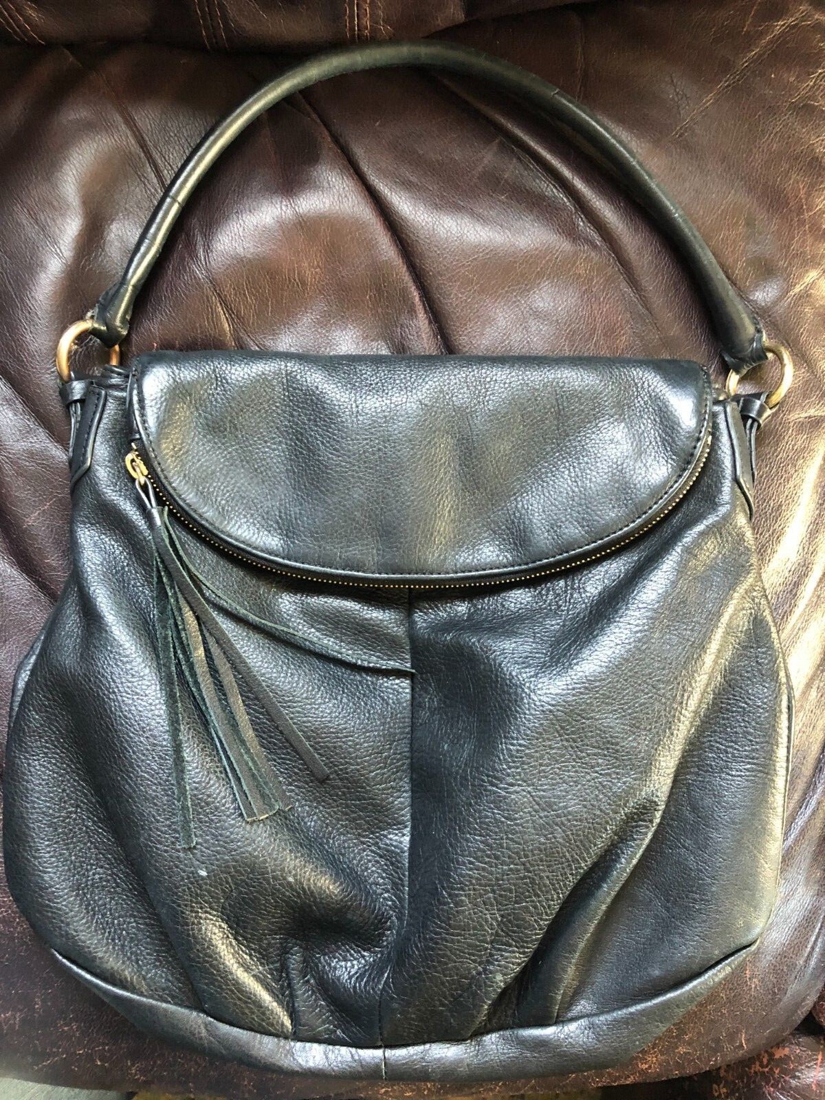 Cynthia Rowley Slouchy Black Leather Shoulder Bag some cracking