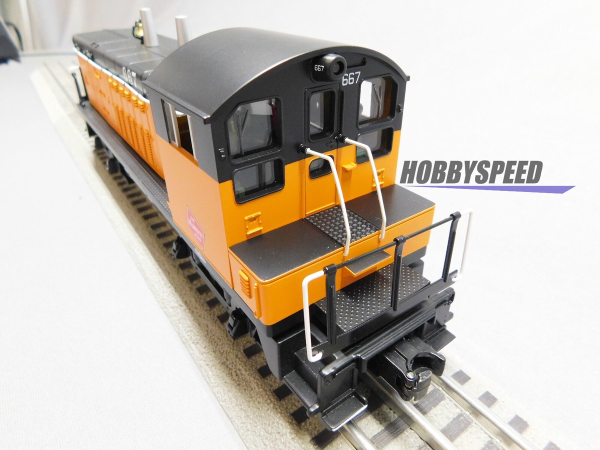 MTH RAILKING MILWAUKEE ROAD NW-2 DIESEL ENGINE #667 O GAUGE train