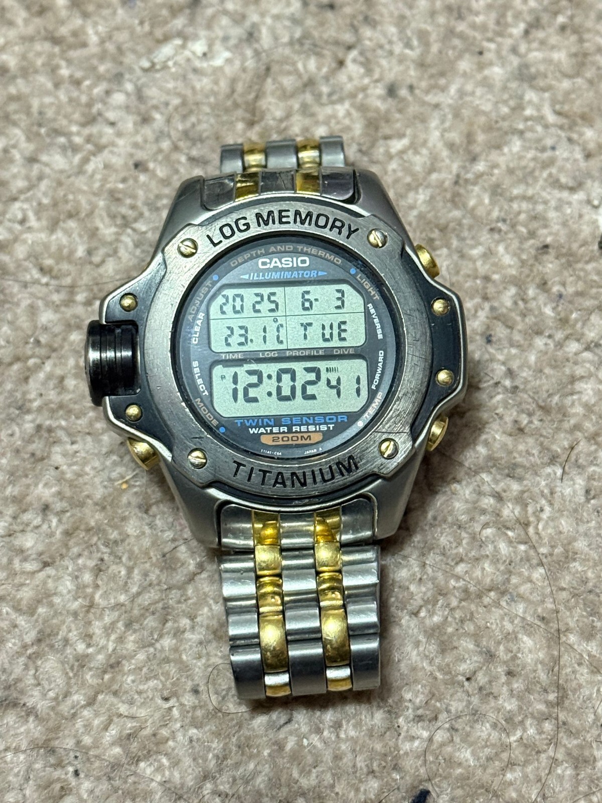 CASIO DEP-700 Titanium Diver Watch 200M Waterproof Award-Winning Design