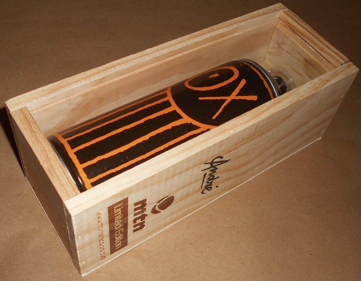 Spray Montana MR ANDRE SARAIVA - Édition Limitée - Bombe Graffiti Neuve