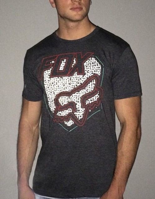 buckle mens graphic tees