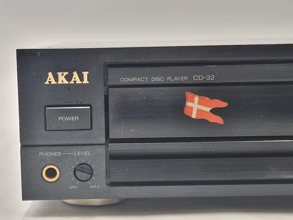 Akai CD-32 Compact Disc Player - Aktiv, Kein Zubehör - Bild 2 von 4