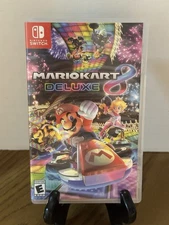 Mario Kart 8 -- Deluxe Edition (Nintendo Switch, 2017) [Physical]