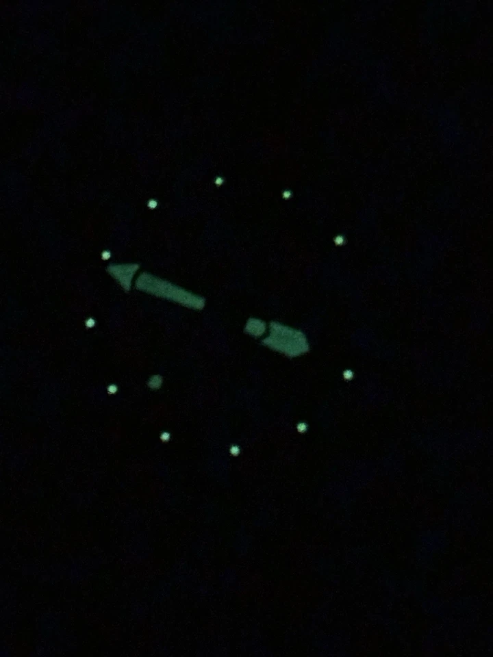 Reloj de Buceo Armitron, Bisel Giratorio, Manecillas Lumi, Raro De Colección Regalos Foto 2 de 4