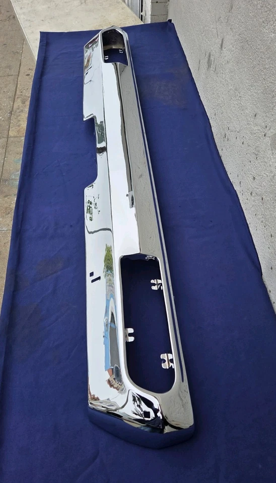 Parachoques trasero cromado original Ford Gran Torino 1972, 1973. Soportes incluidos Foto 4 de 4