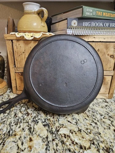 Vintage Single Notch Lodge Cast Iron Skillet Size 8 With P Mark