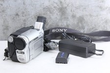 Sony CCD-TRV138 Hi8 Camcorder, Battery , and Charger Fully Tested -- EXCELLENT 